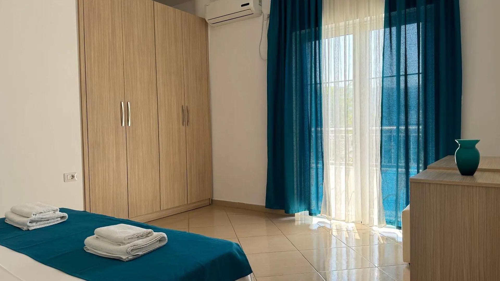 Villa August Ksamil Guest house