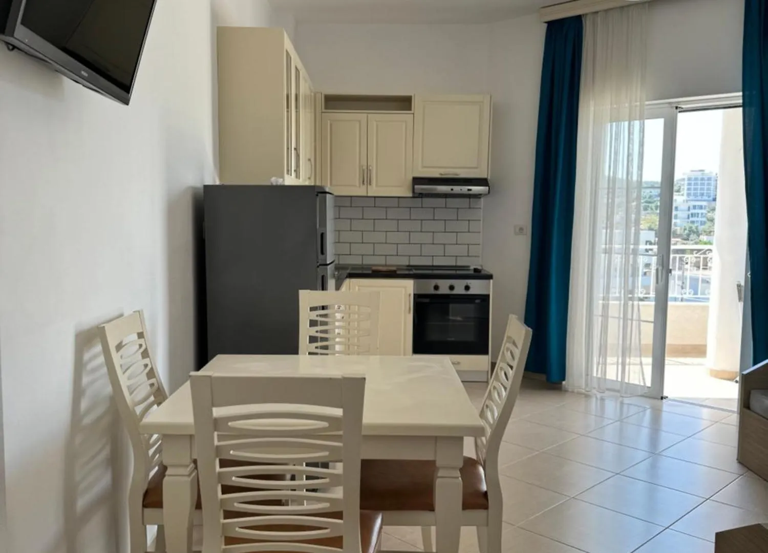 Villa August Ksamil Guest house