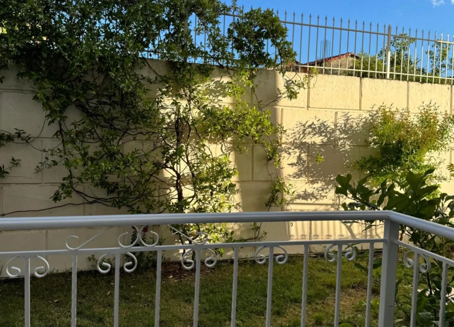 *** Guest house Villa August Ksamil Albania
