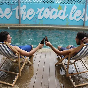 https://port-douglas-backpackers.queenslandhotels.net